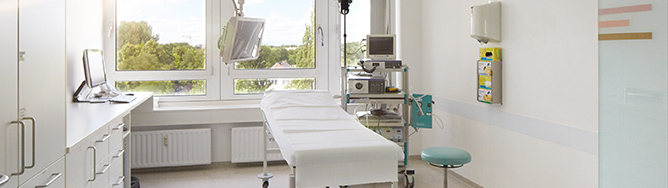 Foto Gastroenterologie Dr. med. Schatke und Dr. med. Roland Ott - Behandlungszimmer